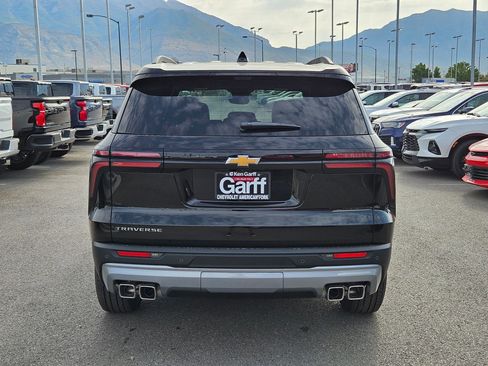 New 2026 Chevrolet Traverse LT w/ Driver Confidence Package image 4