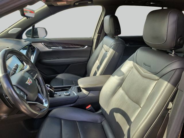 Used 2023 Cadillac XT6 Premium Luxury w/ Technology Package FWD image 25