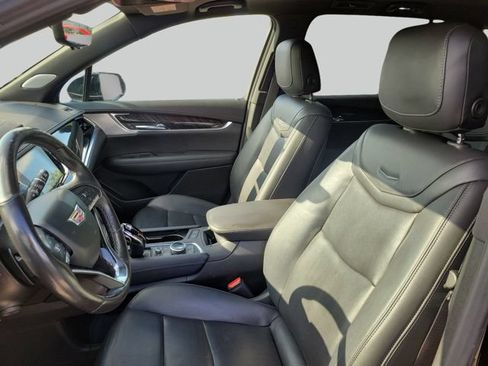 Used 2023 Cadillac XT6 Premium Luxury w/ Technology Package FWD image 25