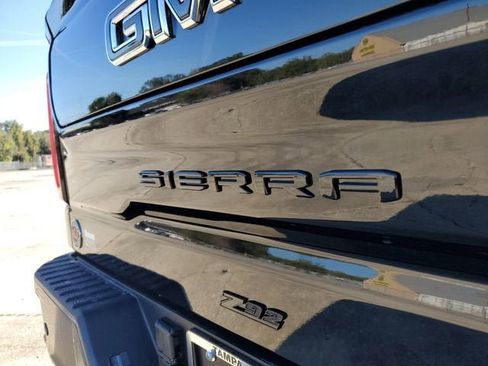 New 2026 GMC Sierra 1500 AT4 w/ Technology Package AWD/4WD image 8