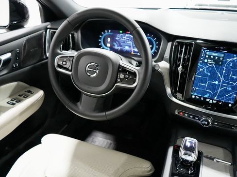 Used 2023 Volvo V60 B5 Cross Country Ultimate w/ Climate Package image 11