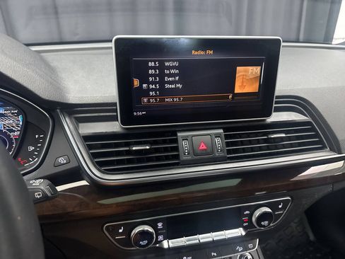 Used 2018 Audi Q5 2.0T Premium Plus AWD/4WD image 24