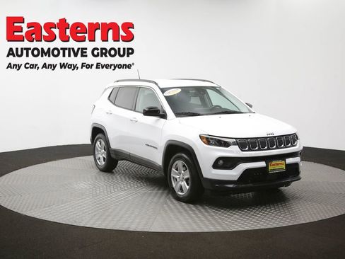 Used 2022 Jeep Compass Latitude w/ Convenience Group AWD/4WD image 49