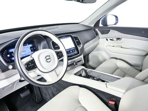 Certified 2024 Volvo XC90 B5 Plus w/ Protection Package Premier AWD/4WD image 6