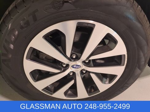 Used 2023 Subaru Outback Premium AWD/4WD image 2