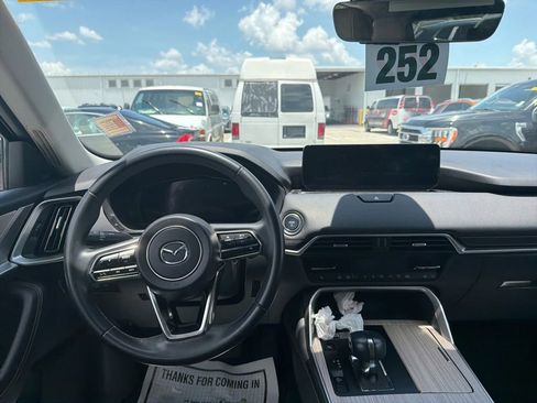 Used 2024 MAZDA CX-90 Plug-In Hybrid w/ Premium Pkg AWD/4WD image 11