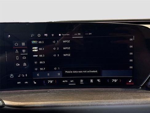 Certified 2025 Audi Q5 Premium w/ Convenience Package AWD/4WD image 15