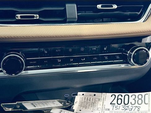 New 2026 Chevrolet Equinox ACTIV w/ Safety and Technology Package image 17