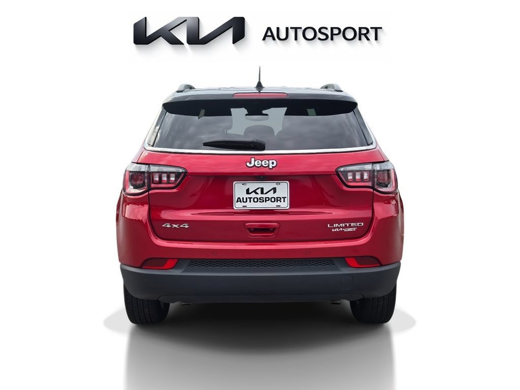 Used 2025 Jeep Compass Limited AWD/4WD image 9