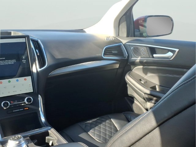 Used 2023 Ford Edge Titanium AWD/4WD image 12