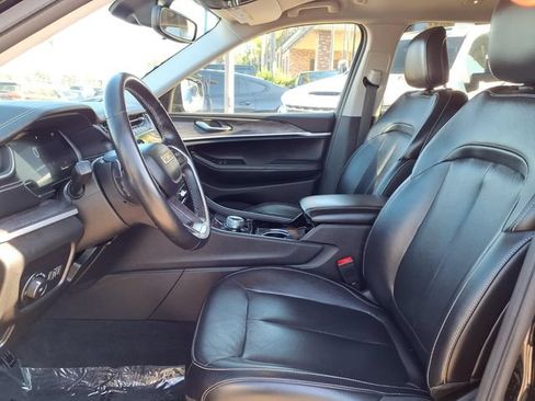 Used 2021 Jeep Grand Cherokee L Limited RWD image 21