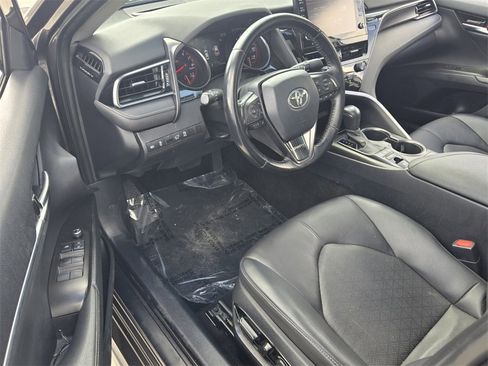 Used 2021 Toyota Camry XSE image 11