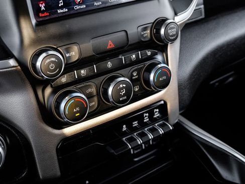 Used 2019 RAM 1500 Laramie image 21