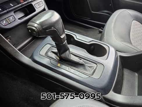 Used 2018 Chevrolet Colorado Z71 AWD/4WD image 25