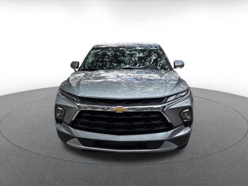 Used 2026 Chevrolet Blazer LT FWD image 2