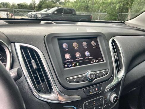 Used 2022 Chevrolet Equinox LT FWD image 13