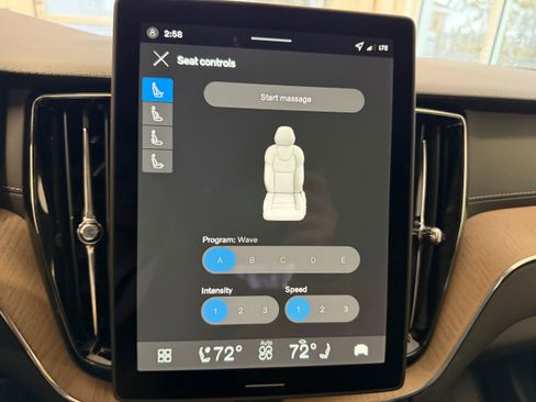 New 2026 Volvo XC60 T8 Ultra w/ Protection Package Premier image 18