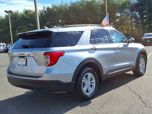 Certified 2023 Ford Explorer XLT image 7