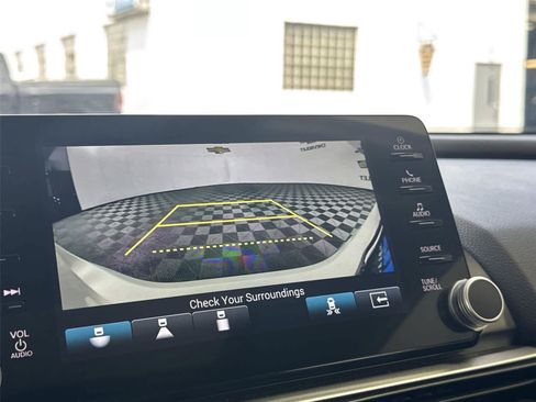 Used 2021 Honda Accord EX-L image 18