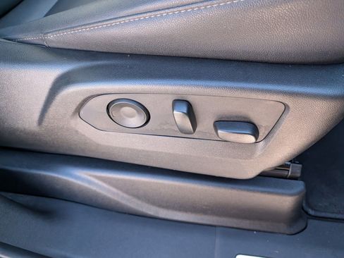 Used 2023 Chevrolet Tahoe Z71 w/ Luxury Package image 30