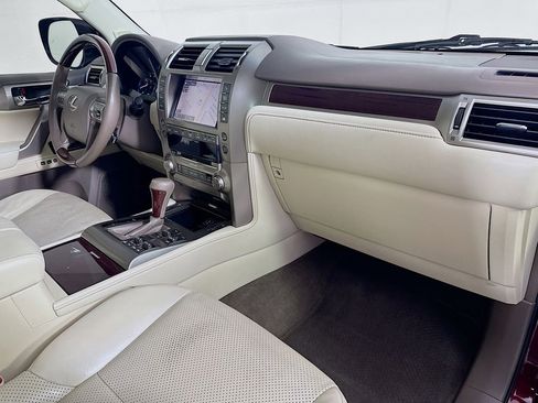 Used 2014 Lexus GX 460 Luxury image 38