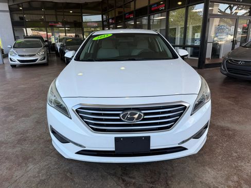 Used 2015 Hyundai Sonata SE FWD image 2