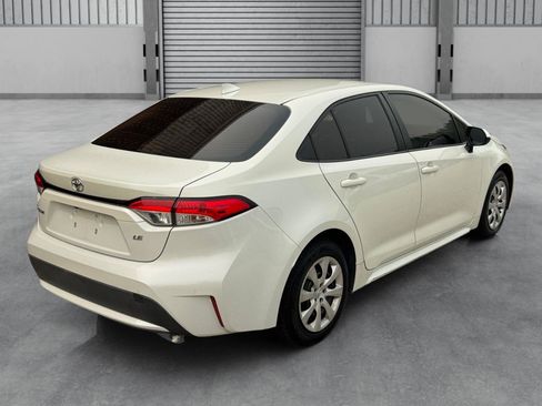 Used 2020 Toyota Corolla LE FWD image 32