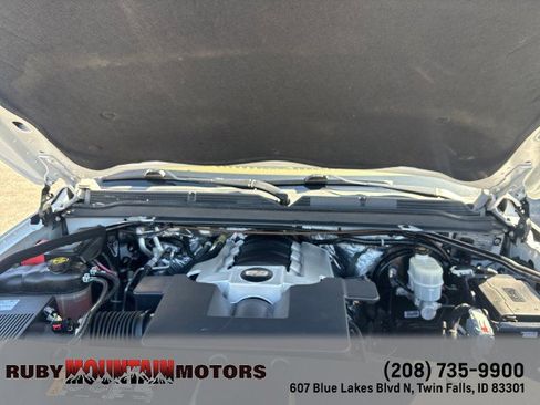 Used 2017 Cadillac Escalade Platinum AWD/4WD image 30