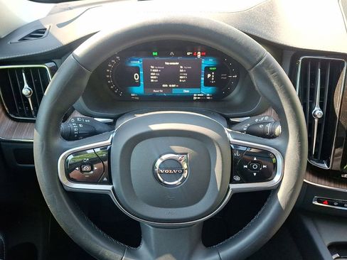Used 2023 Volvo XC60 T8 Ultimate w/ Climate Package AWD/4WD image 16