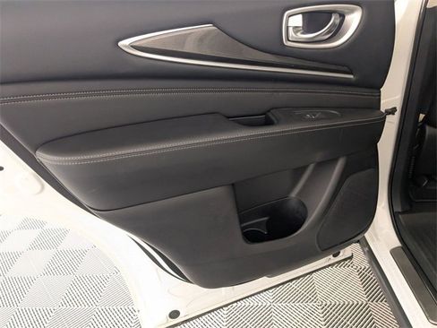 Used 2020 INFINITI QX60 Signature Edition image 31