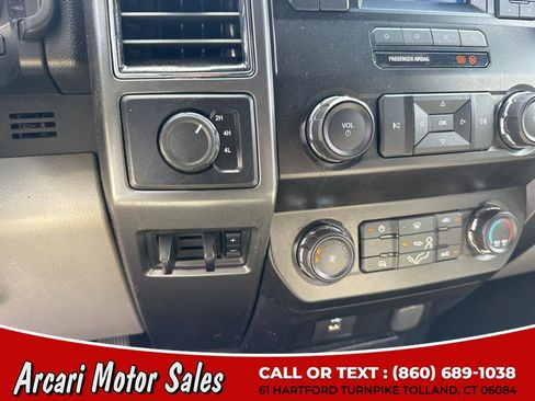 Used 2019 Ford F250 XLT w/ Snow Plow Prep Package image 22