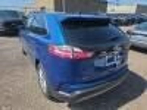 Used 2024 Ford Edge SEL w/ Convenience Package image 5