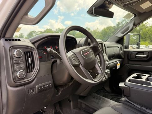 New 2026 GMC Sierra 2500 Pro w/ Convenience Package AWD/4WD image 14