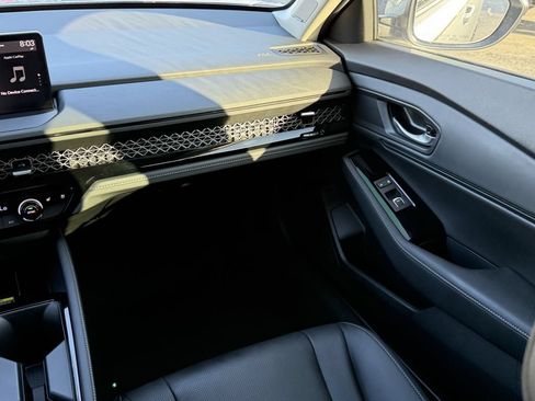 Used 2025 Honda Accord Touring image 14