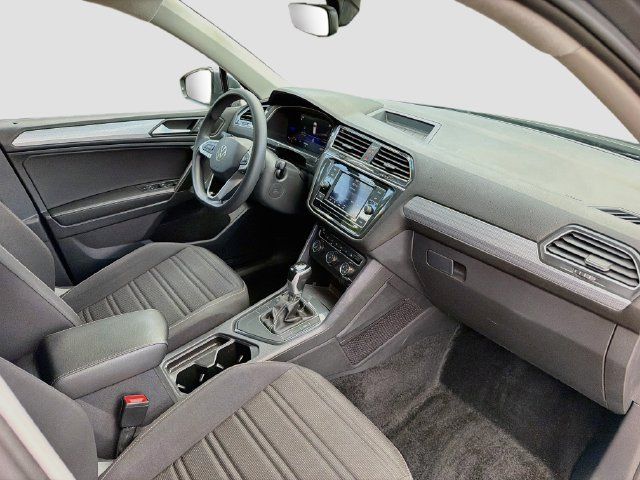 Used 2023 Volkswagen Tiguan S FWD image 13