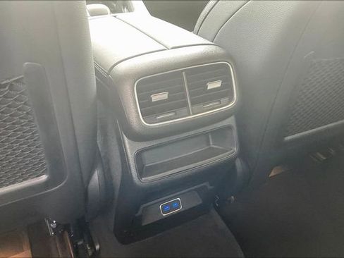 Used 2024 Mercedes-Benz GLE 450e 4MATIC image 33