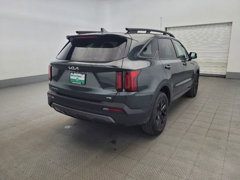 Used 2023 Kia Sorento S w/ Panoramic Sunroof Package image 9