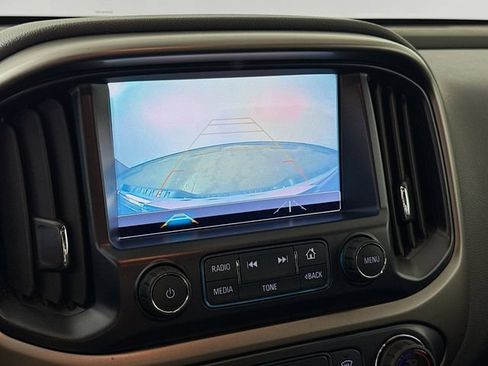 Used 2018 Chevrolet Colorado Z71 w/ Centennial Edition AWD/4WD image 16