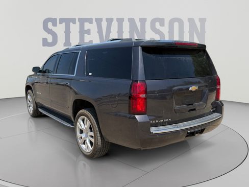 Used 2018 Chevrolet Suburban Premier AWD/4WD image 3