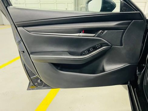 Used 2025 MAZDA MAZDA3 s FWD image 22