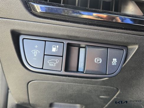 Certified 2022 Kia EV6 Wind image 30