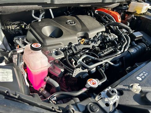 Certified 2024 Toyota Sienna LE image 25