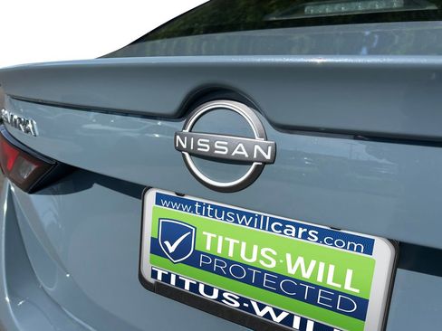 Used 2025 Nissan Sentra SR w/ SR Premium Package FWD image 33