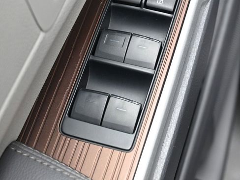 Certified 2022 Toyota Sienna XLE image 15