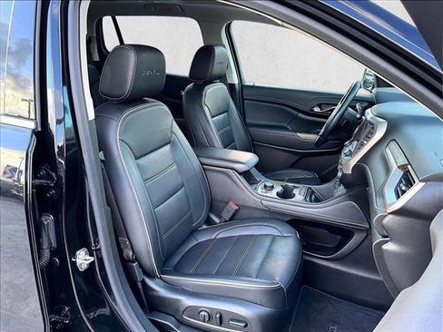 Certified 2023 GMC Acadia Denali w/ Black Diamond Edition image 9