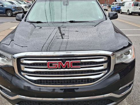 Used 2017 GMC Acadia SLT AWD/4WD image 2