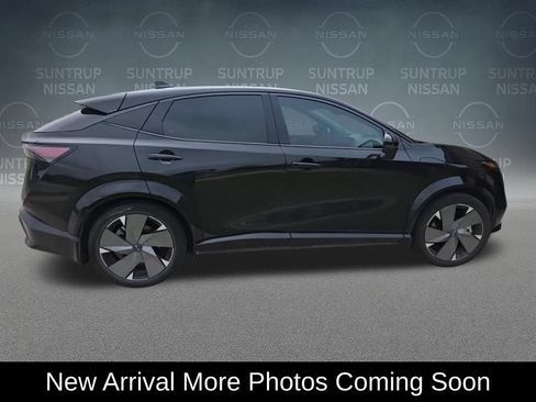 Used 2024 Nissan Ariya AWD image 3