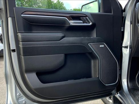 Used 2024 GMC Sierra 1500 SLT image 22