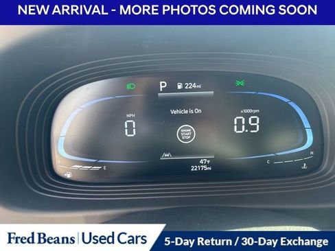 Certified 2024 Hyundai Venue SEL image 13