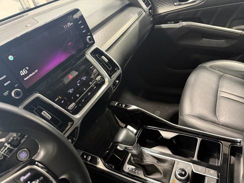 Used 2021 Kia Sorento SX image 7